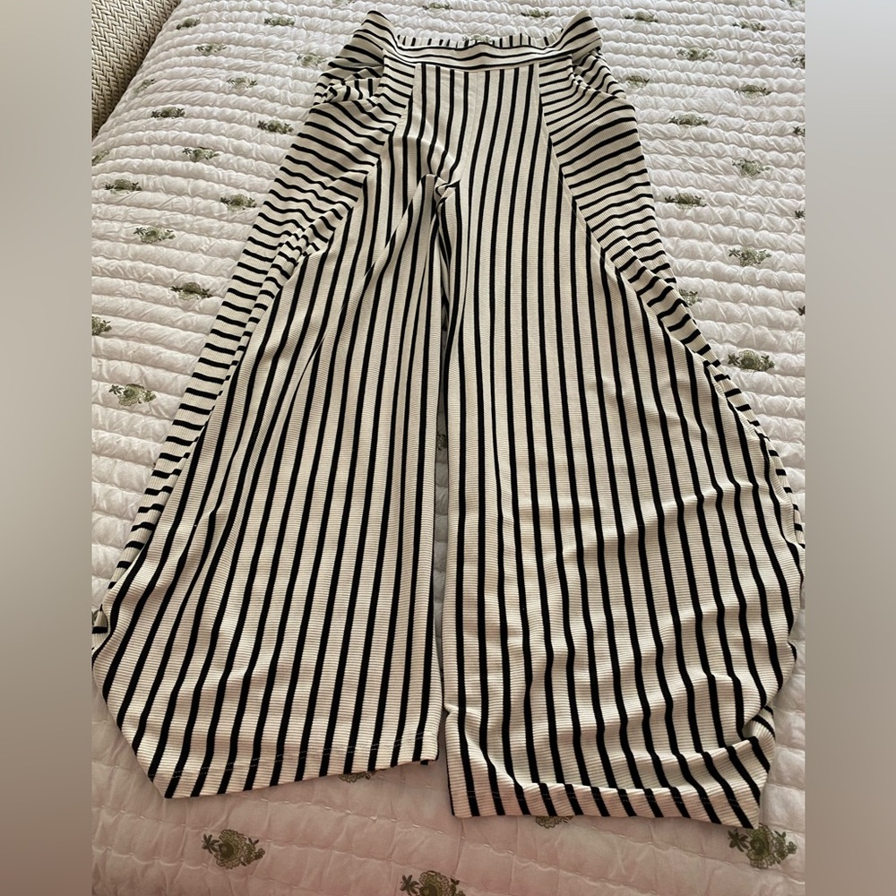 Ladies Fashion Statement Barrel Pants Sz S
